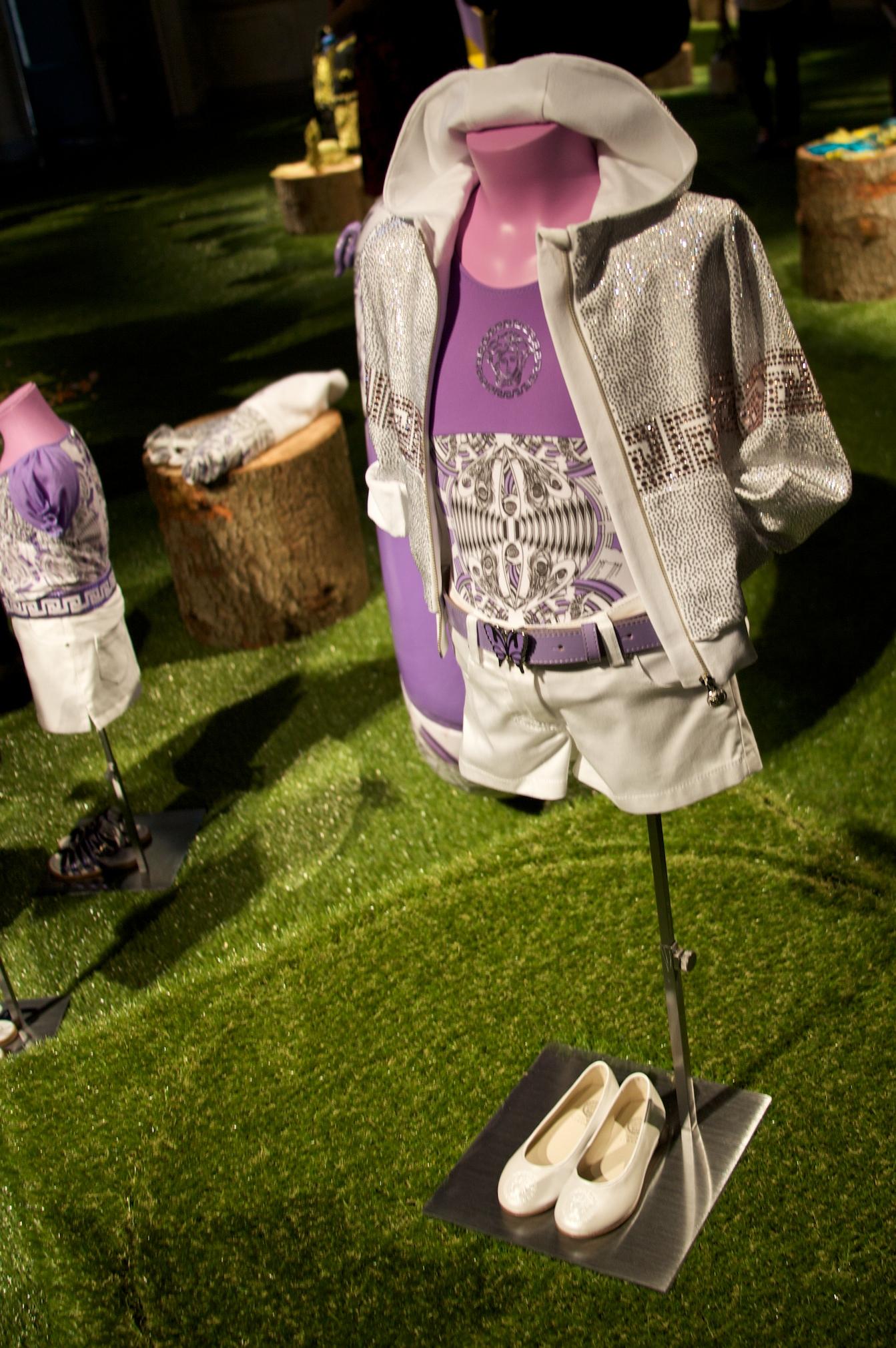 LOS NIÑOS YA PUEDEN VESTIRSE DE ''VERSACE''