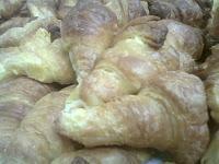 croissants recién hechos