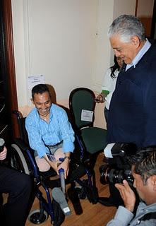 Mario Alberto Ramos recibe prótesis de rodillas tras cinco meses de espera