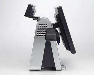 Puntos de venta de productos de belleza ganan la confianza de sus clientes con el 15D1 All in One de Elo TouchSystems