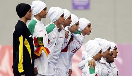 La FIFA estudia permitir el uso del hiyab