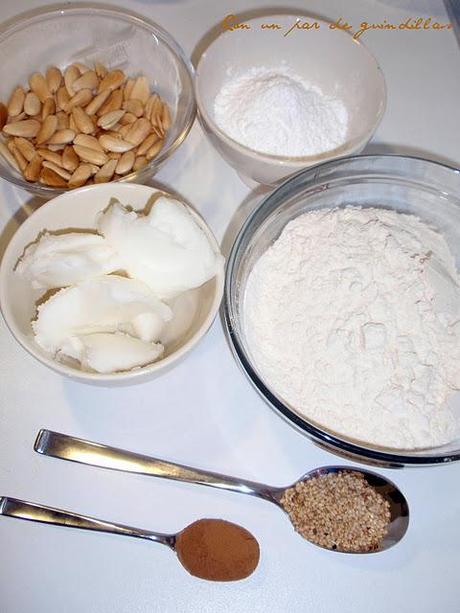 Polvorones de almendra Polvorones de almendra