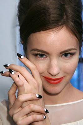 Trending topic: uñas 2012 Trending topic: uñas 2012