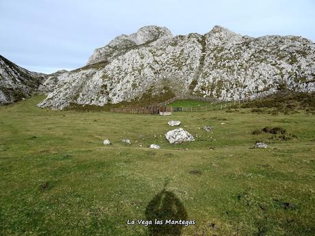 El Porru Uberdón-Comeya-Mayadas de Onís (Soñín, Brañarredonda, Parres, Arnaedu, La Güelga, Belbín)