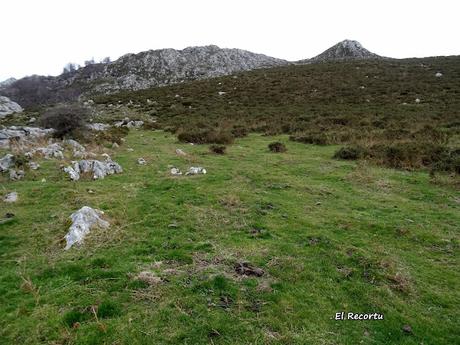 El Porru Uberdón-Comeya-Mayadas de Onís (Soñín, Brañarredonda, Parres, Arnaedu, La Güelga, Belbín)