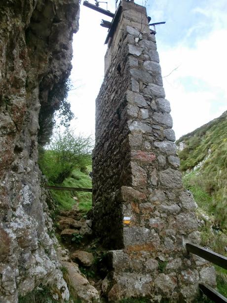 El Porru Uberdón-Comeya-Mayadas de Onís (Soñín, Brañarredonda, Parres, Arnaedu, La Güelga, Belbín)