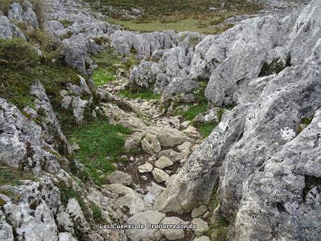 El Porru Uberdón-Comeya-Mayadas de Onís (Soñín, Brañarredonda, Parres, Arnaedu, La Güelga, Belbín)
