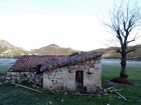 El Porru Uberdón-Comeya-Mayadas de Onís (Soñín, Brañarredonda, Parres, Arnaedu, La Güelga, Belbín)