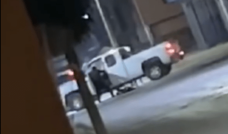 (video) Ataque armado en ‘La Pila’ cobra la vida del hijo del Director de la Guardia Civil Estatal y otro Agente de Investigación.