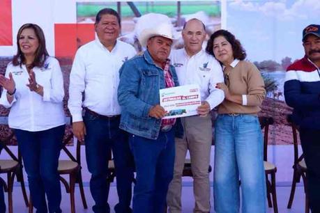 Villa de Pozos Recibe Estímulos Económicos y Nueva Infraestructura de Parte del Ayuntamiento de la Capital