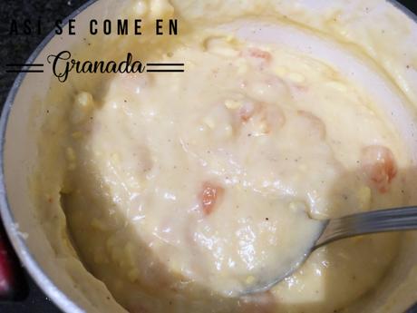 Huevos rellenos de bechamel y salmón ahumado Huevos rellenos de bechamel y salmón ahumado