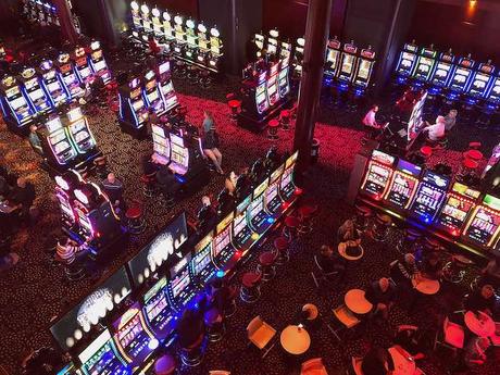 El Impacto Económico de los Casinos en España: Creación de Empleo y Turismo fotografia aerea del casino