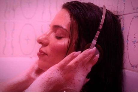 Pucci lanza ‘RACHOLAS DE MI BAÑO’