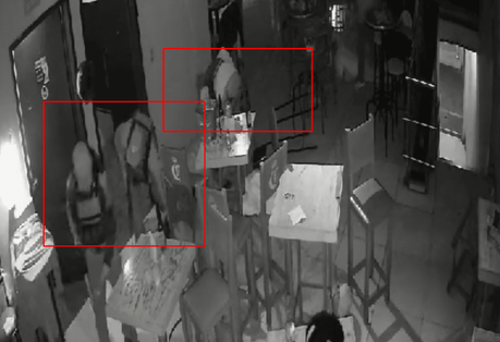 Comando armado asalta antro en San Luis Potosí: Asistentes despojados y autoridades en silencio