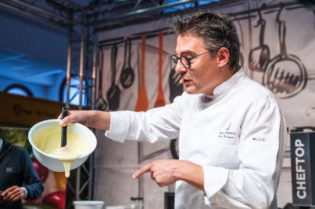 La pastelería de autor reivindica su papel en la alta gastronomía en la VI edición de GastroEbre