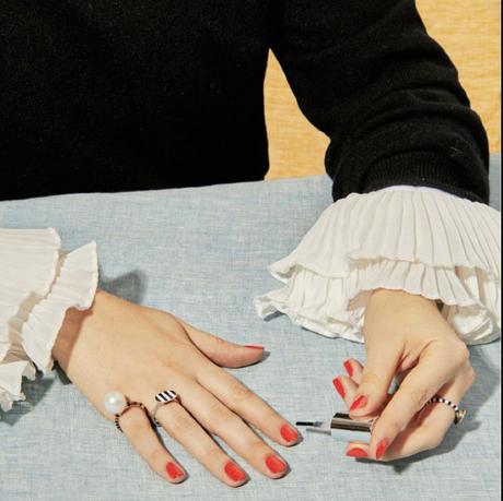 Uñas débiles quebradizas Causas y soluciones para uñas débiles, quebradizas y resecas.