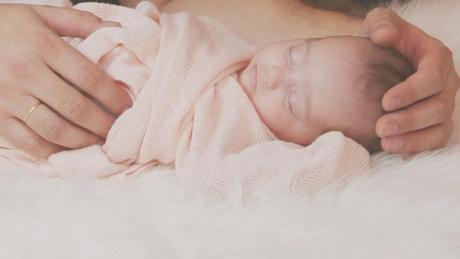 La mejor guía para vestir a bebés recién nacidos en otoño: ¡Descubre cómo vestirlo a con estilo y comodidad!