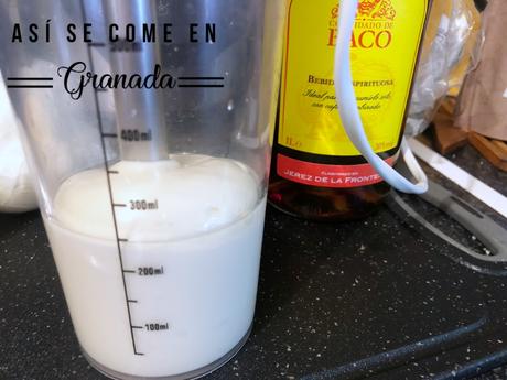 Huevos rellenos al brandy Huevos rellenos al brandy