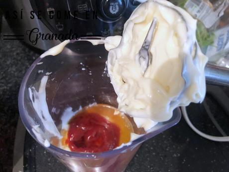 Huevos rellenos al brandy Huevos rellenos al brandy