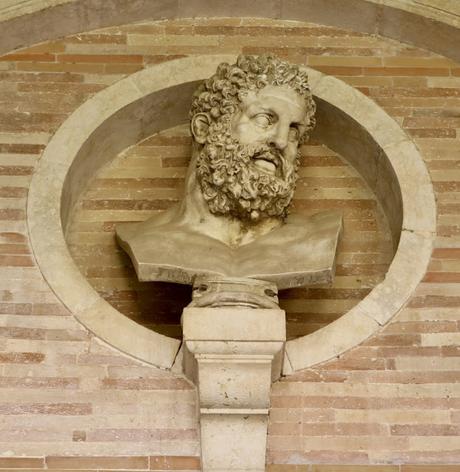 La Casa de Pilatos (29): La Logia de Caballerizas, en el Jardín grande.