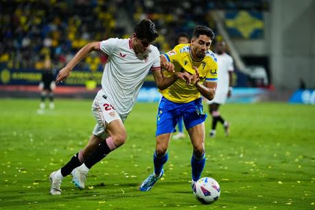 Crónica Cádiz CF 2 - Sevilla FC 2 Crónica Cádiz CF 2 - Sevilla FC 2
