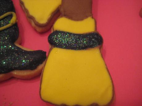 GALLETAS DECORADAS CON GLASA DE ALBÚMINA PARA HALLOWEEN