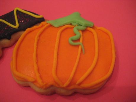 GALLETAS DECORADAS CON GLASA DE ALBÚMINA PARA HALLOWEEN
