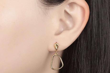 Pendientes de plata, la forma más fácil de elevar un look este otoño