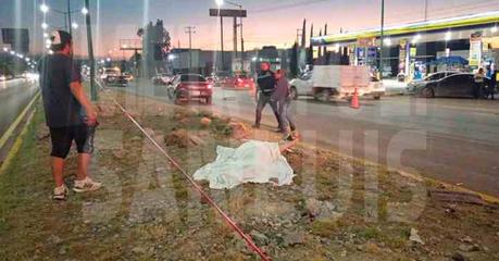 Lamentable accidente en Carretera Matehuala: Vendedor de flores pierde la vida al ser atropellado