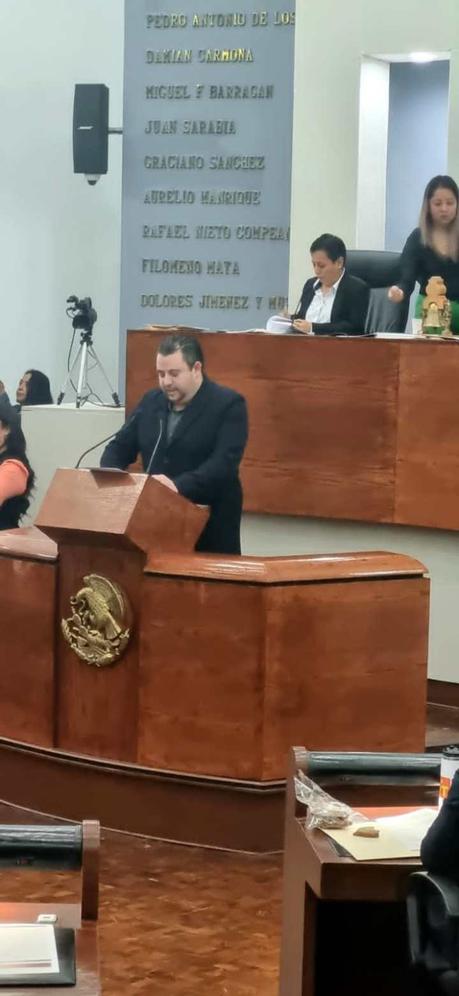 Diputado propone que malas prácticas profesionales de constructores sean públicas