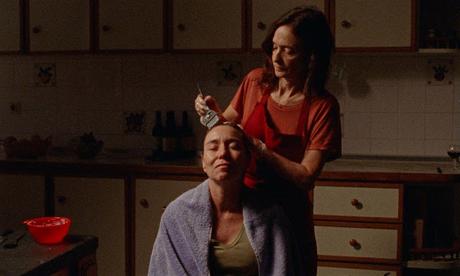 Sobre todo de noche (España, Portugal, Francia; 2023)