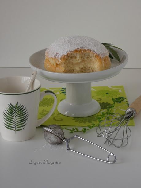 Ensaimada de Crema Pastelera