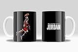 newseny Taza NBA de Michael Jordan Colección en Blanco y Negro con tonos rojos - Regalo para fans de M.Jordan NBA | Cerámica 355ml (Michael Jordan Taza)