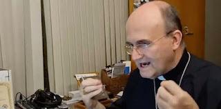 DIEZ SANTOS QUE CAMBIARON EL MUNDO Y LO HICIERON MUCHO MEJOR Y MÁS FELIZ