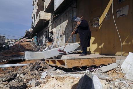 Los nazis de nuestro tiempo no usan bigote