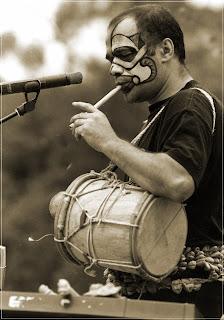 Jorge Reyes - Bajo El Sol Jaguar (1991)