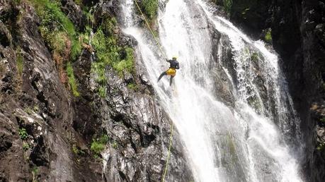 Deportes de aventura en Galicia: Más allá de la escalada y el puenting
