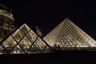 Museo del Louvre. 230 aniversario.