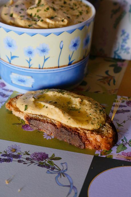 HUMMUS CON PIMIENTOS PIQUILLO HUMMUS CON PIMIENTOS PIQUILLO