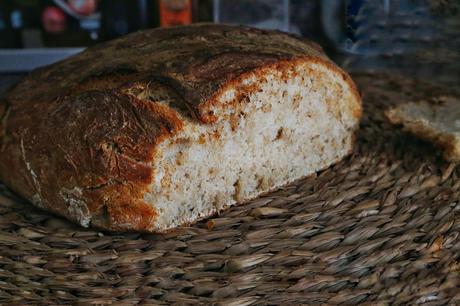 PAN DE ESPELTA Y AJO PAN DE ESPELTA Y AJO