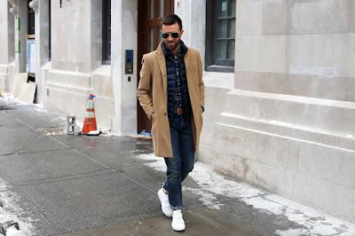 YO NUNCA... (i) YO NUNCA... (i)