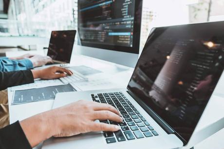 Kubysoft y el software SAT, que lo incluye todo en uno