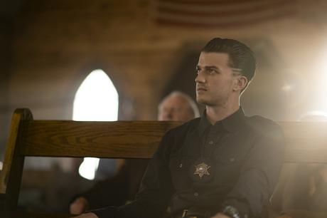 La quinta temporada de Fargo se estrena en exclusiva por DIRECTV desde el 23 de noviembre 5_ Fargo_Joe Keery as Gator Tillman