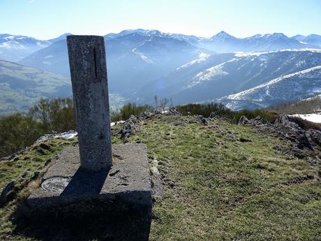 Regla de Naviego-Brañas de Regla-El Cuervu-La Madalena-Brañas de Palacio