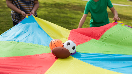Un Día de Risas y Aventuras: Ideas para Juegos al Aire Libre en Familia