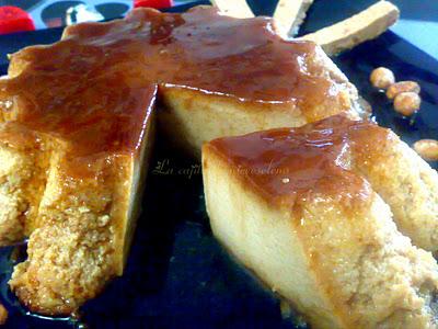 Flan de turrón de cacahuetes