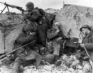 Los soviéticos desembarcan en la Península de Kerch y amenazan a todo el Undécimo Ejército - 29/12/1941.