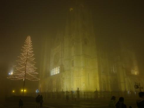 catedral-niebla-1