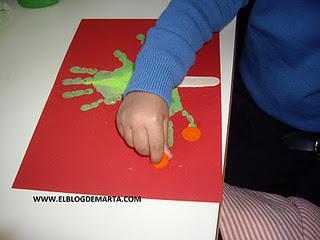 PORTADA  TRABAJOS NAVIDAD (ARBOL CON MANITAS)