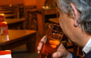 Evitar abuso del alcohol para recibir el año nuevo con salud: IMSS